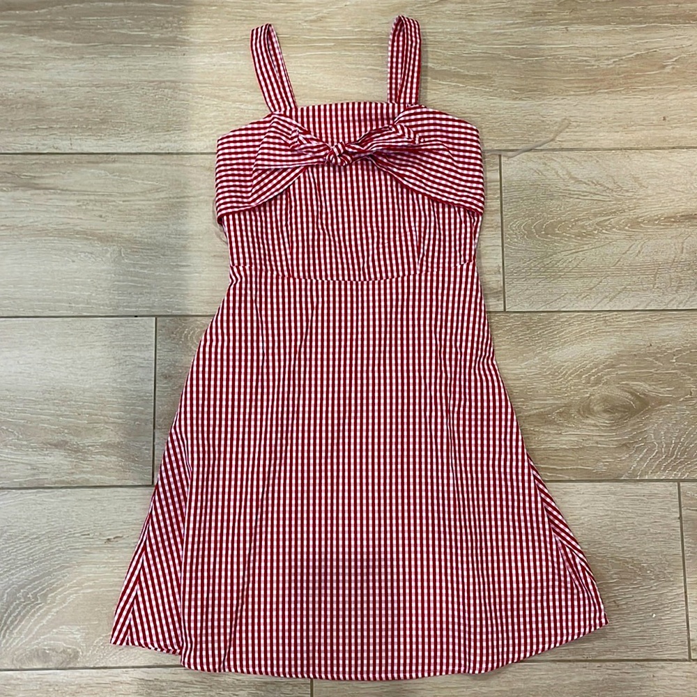 Red & White gingham dress with bow. Brand Monteau Girl size 10 (M). Brand new.